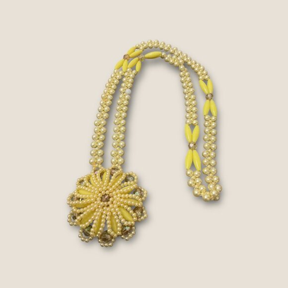 Vintage Estate Yellow & Pearl Beaded Necklace With Floral Design READ - Picture 2 of 4